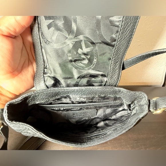 Michael Kors Black Crossbody Bag with Gold Hardware - Picture 4 of 8